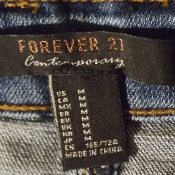 5/$25 SALE! Forever 21 Medium Wash Distressed Denim Mini Skirt Size M - Picture 5 of 5